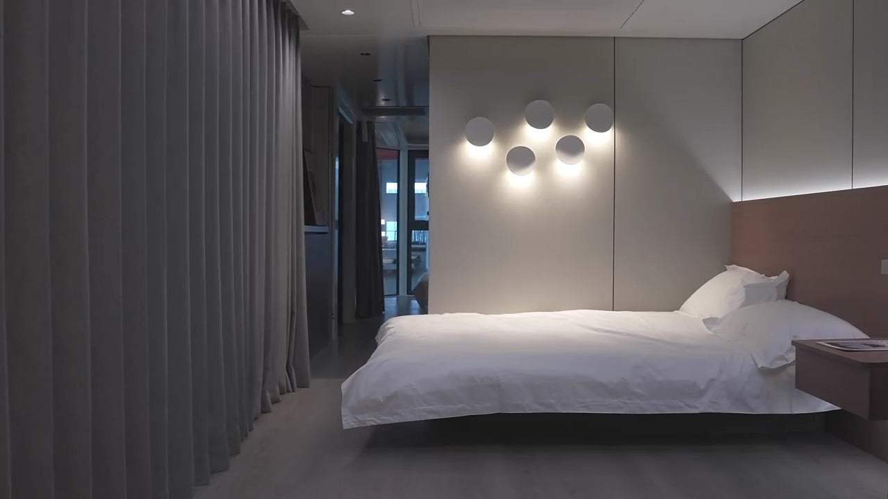 T40PF  Capsule House