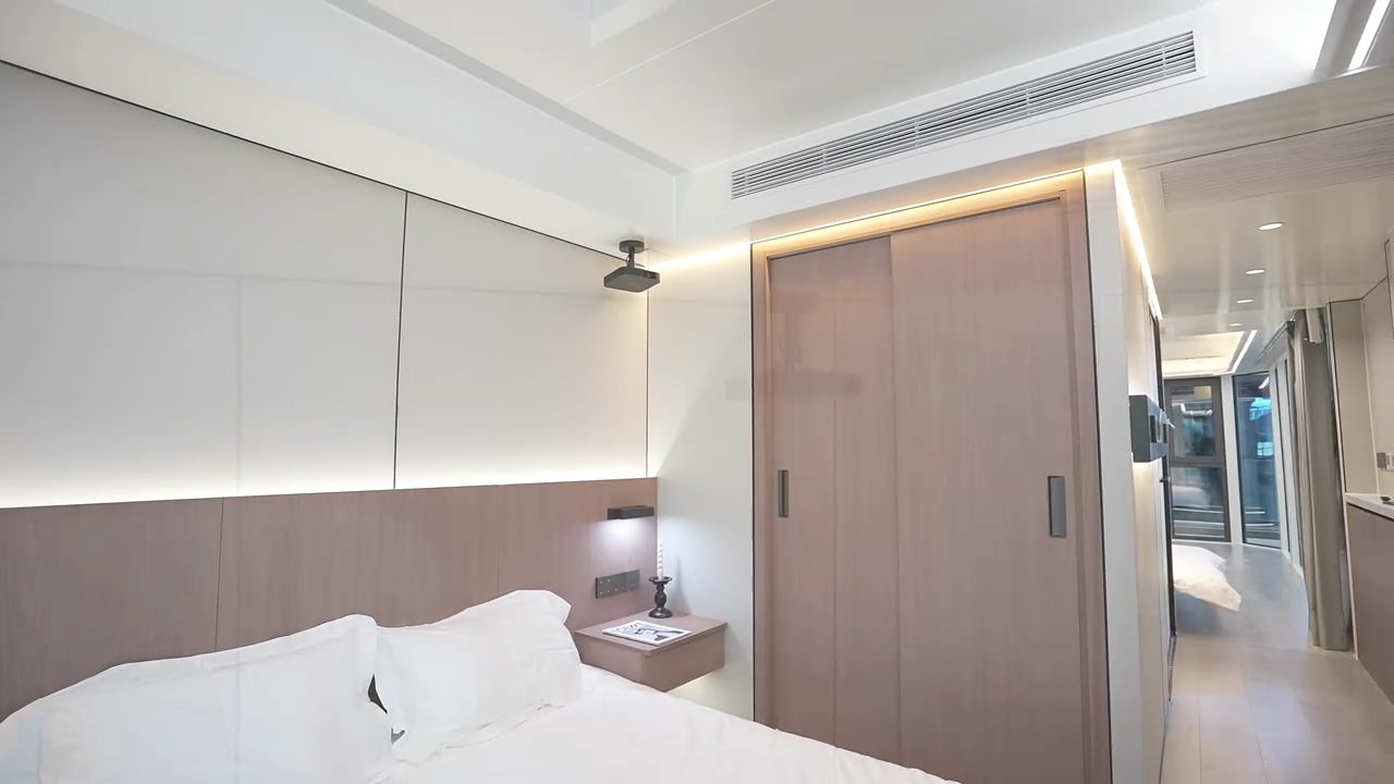 T40PF  Capsule House