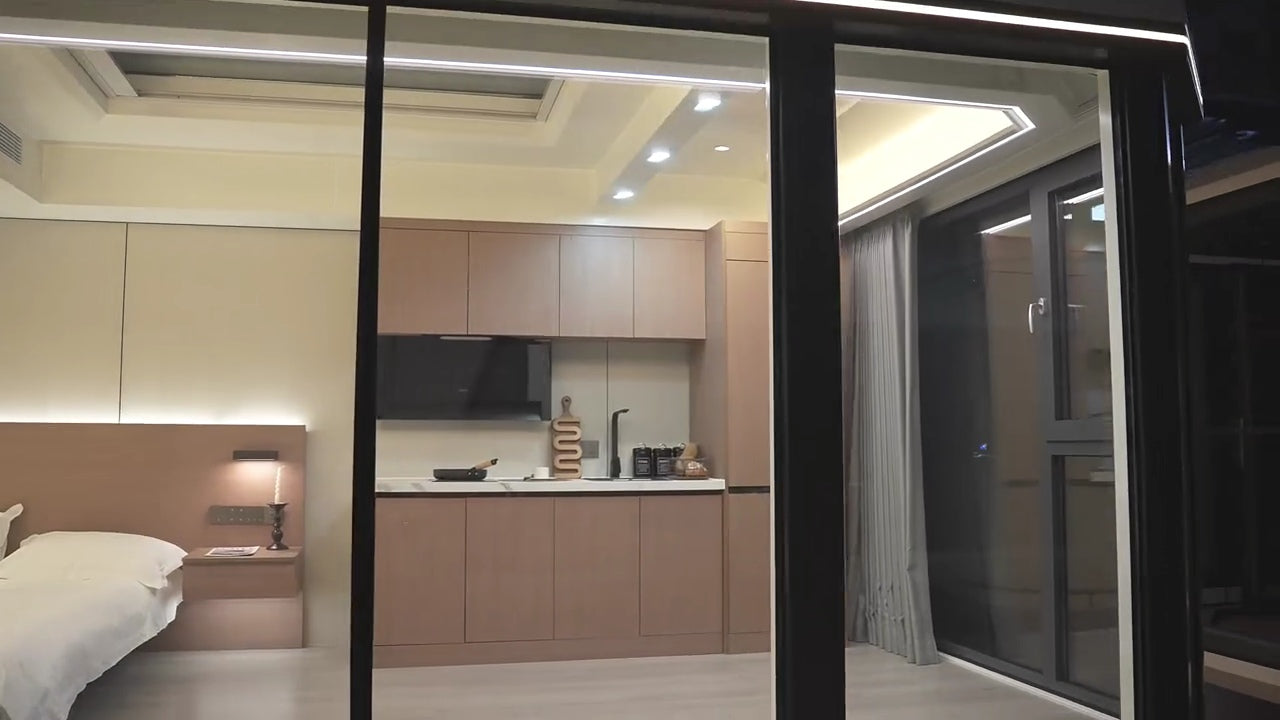 T40PF  Capsule House